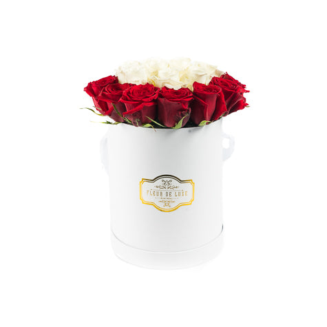 flower box luxury rose in box forever rose canada Montreal delivery best florist Montreal  eternity roses flowers mother's-day rose éternelle boite à fleurs 